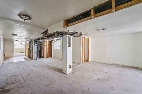 4434 W Gladys Ave, Chicago, IL 60624 photo 29