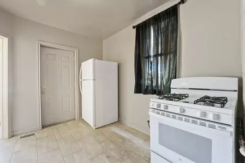 4434 W Gladys Ave, Chicago, IL 60624 photo 11