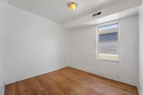 4434 W Gladys Ave, Chicago, IL 60624 photo 16