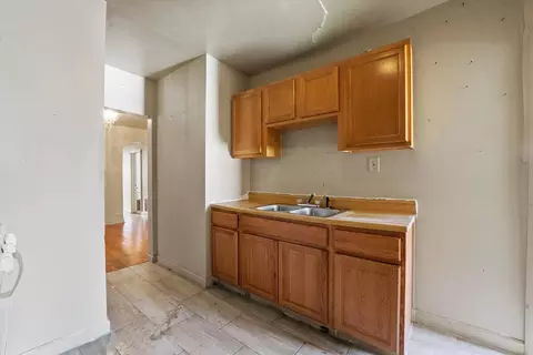 4434 W Gladys Ave, Chicago, IL 60624 photo 12