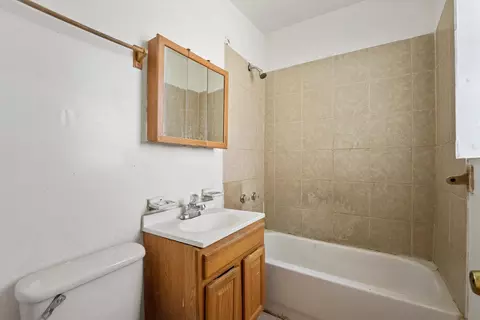 4434 W Gladys Ave, Chicago, IL 60624 photo 17