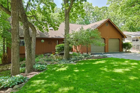 437 High Rd, Cary, IL 60013