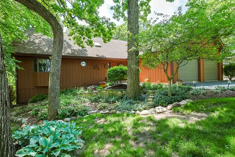 Exterior - 437 High Rd, Cary, IL 60013 photo 1 of 18