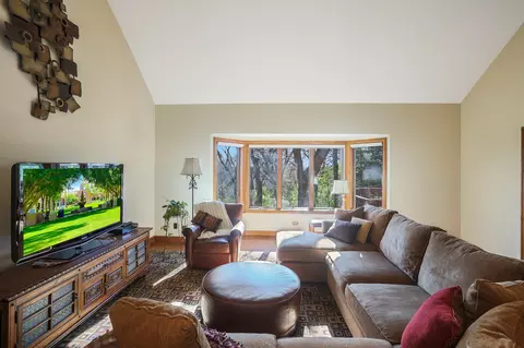 Living - 437 High Rd, Cary, IL 60013 photo 1 of 2