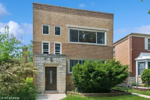 6236 N Albany Ave, Chicago, IL 60659