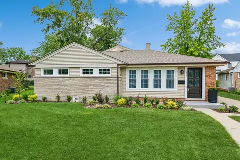 442 N Ida Ln, Elmhurst, IL 60126