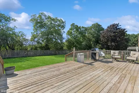 548 Long Hill Rd, Gurnee, IL 60031 photo 19