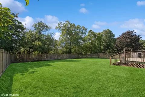 548 Long Hill Rd, Gurnee, IL 60031 photo 22