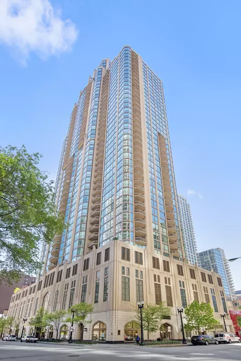 21 E Huron St #3503, Chicago, IL 60611