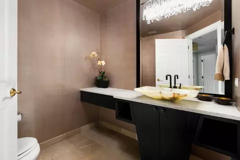 21 E Huron St #3503, Chicago, IL 60611 photo 12