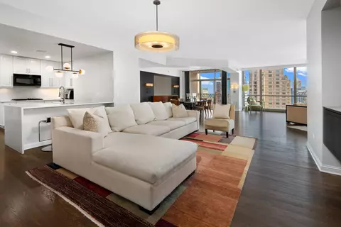 21 E Huron St #3503, Chicago, IL 60611 photo 11