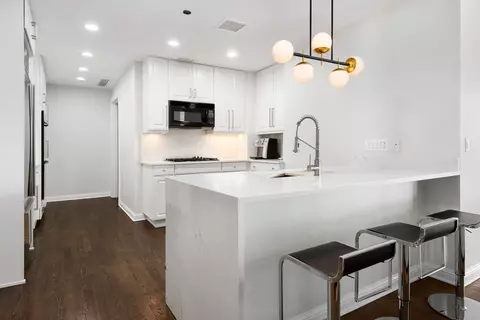 21 E Huron St #3503, Chicago, IL 60611 photo 8
