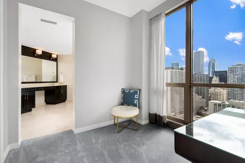 21 E Huron St #3503, Chicago, IL 60611 photo 15