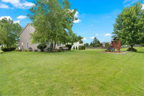 1077 Devon Dr, Antioch, IL 60002 photo 28
