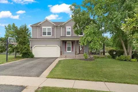 1077 Devon Dr, Antioch, IL 60002