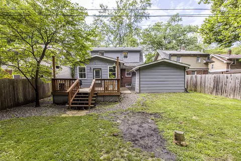 Exterior - 22 Broadway Pl, Normal, IL 61761 photo 6 of 9