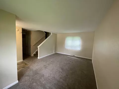 Living - 1190 N Chicago Pl, Kankakee, IL 60901 photo 1 of 2