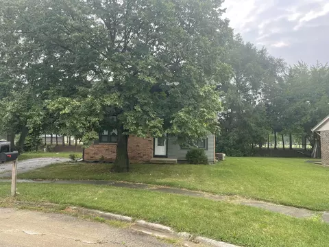 1190 N Chicago Pl, Kankakee, IL 60901