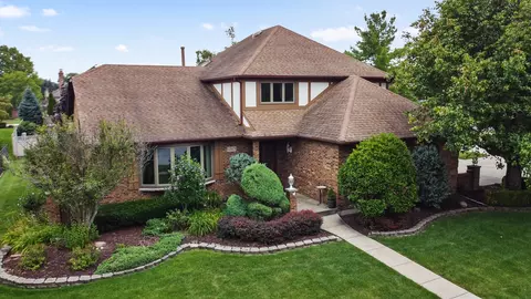 12873 S Mill Rd, Palos Park, IL 60464