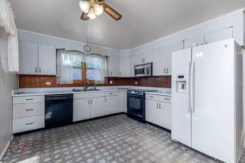 714 Griffith Ct, Ottawa, IL 61350 photo 3