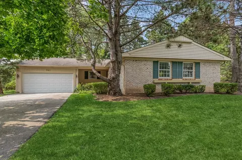 941 Dunham Ln, Buffalo Grove, IL 60089