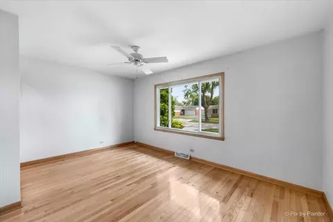 708 Mark Ave, Des Plaines, IL 60016 photo 23