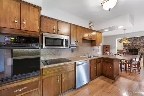 708 Mark Ave, Des Plaines, IL 60016 photo 11