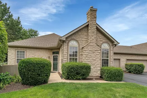 1930 Timbers Edge Cir, Joliet, IL 60431