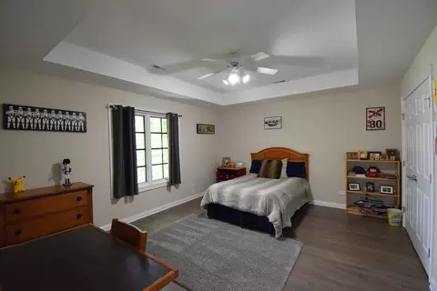 Bedroom - 29 W023 Bode Rd, Elgin, IL 60120 photo 2 of 4