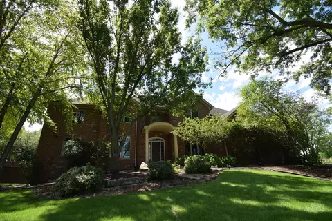 29 W023 Bode Rd, Elgin, IL 60120