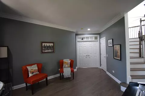 Entry Way - 29 W023 Bode Rd, Elgin, IL 60120 photo 4 of 5