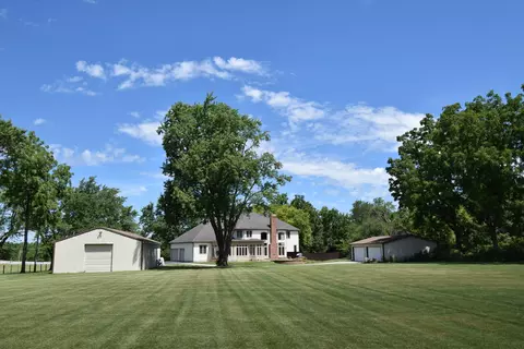 Exterior - 29 W023 Bode Rd, Elgin, IL 60120 photo 6 of 11