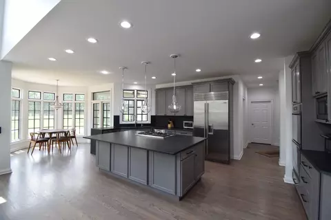 Kitchen - 29 W023 Bode Rd, Elgin, IL 60120 photo 6 of 9