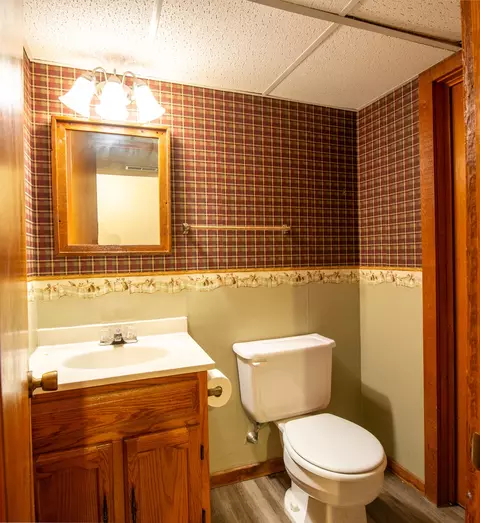 829 Sutton Pl, Freeport, IL 61032 photo 18