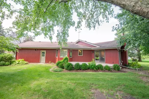 829 Sutton Pl, Freeport, IL 61032 photo 22