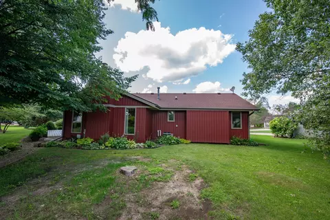 829 Sutton Pl, Freeport, IL 61032 photo 21