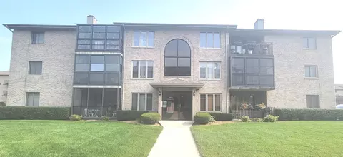 13953 Leclaire Ave #202, Crestwood, IL 60445