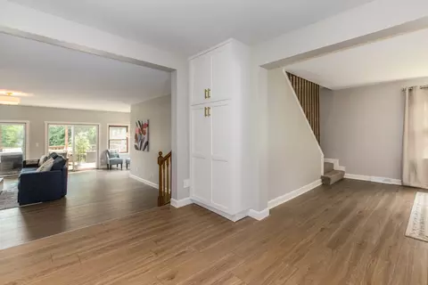 Entry Way - 4711 Devon Ave, Lisle, IL 60532 photo 2 of 3