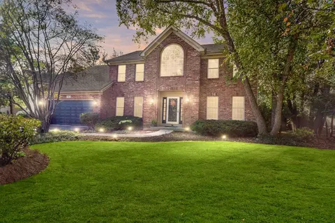 762 Feather Sound Dr, Bolingbrook, IL 60440