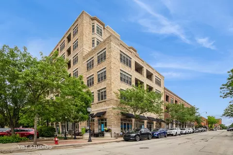 10 S Dunton Ave #209, Arlington Heights, IL 60005