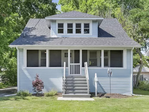 140 W Grove St, Lombard, IL 60148
