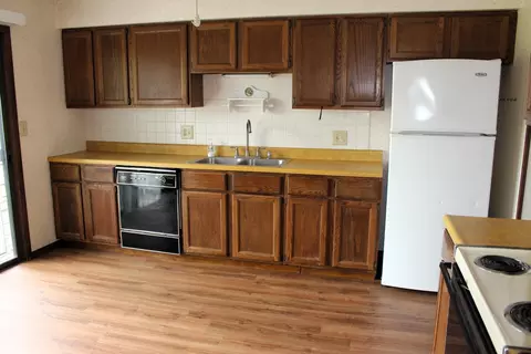 216 Saratoga Rd, Normal, IL 61761 photo 9