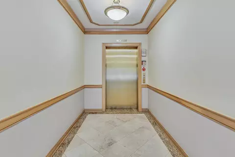640 Mchenry Rd #203, Wheeling, IL 60090 photo 9