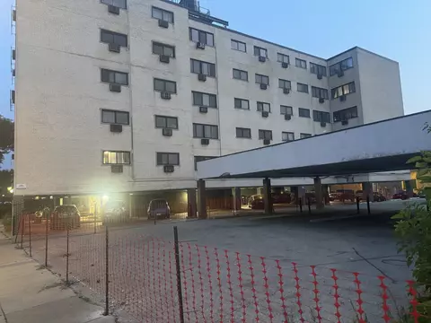 7540 N Ridge Blvd #3C, Chicago, IL 60645