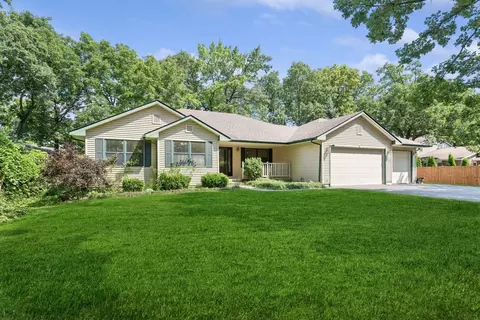 4138 Jeffery Ave, Gurnee, IL 60031