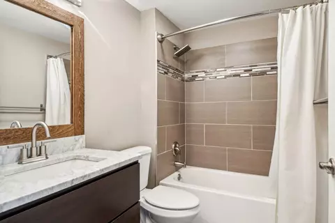 819 Asbury Dr, Aurora, IL 60502 photo 19