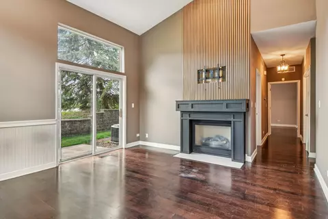 819 Asbury Dr, Aurora, IL 60502 photo 5