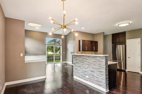 819 Asbury Dr, Aurora, IL 60502 photo 7