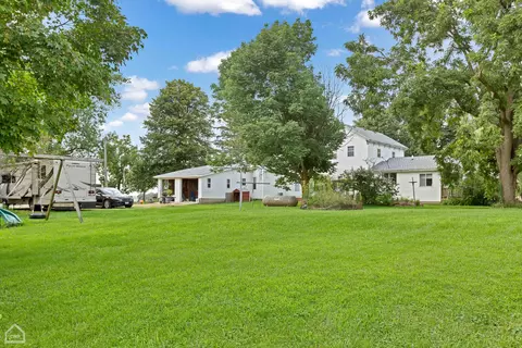 20105 Oak Grove Rd, Harvard, IL 60033 photo 3