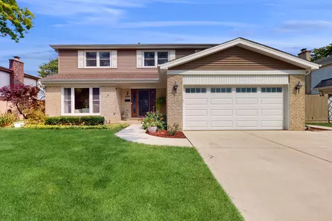 1646 E Barberry Ln, Mount Prospect, IL 60056